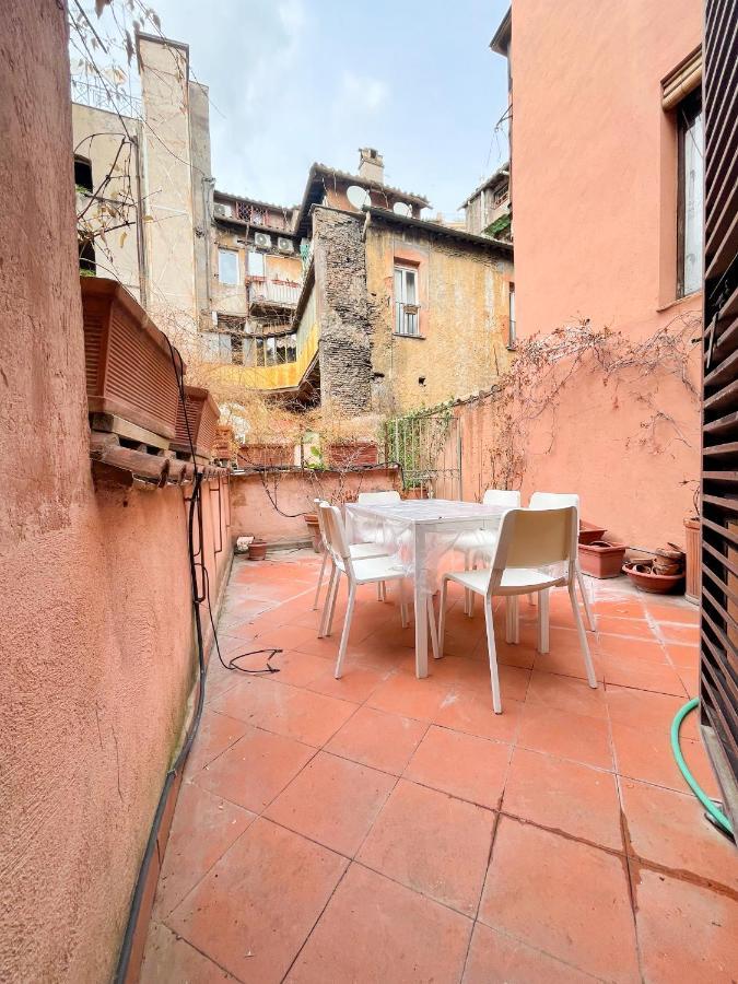 La Pigna Boutique Apartment Рим Экстерьер фото